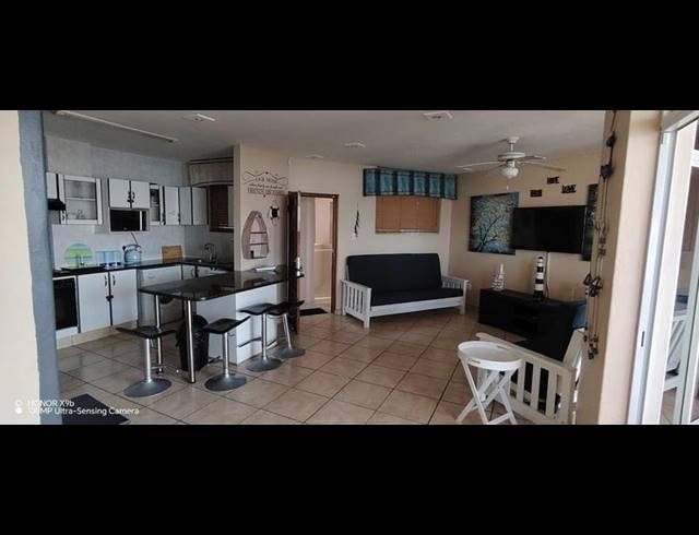 3 BEDROOM APARTMENT FOR SALE IN MARGATE BEACH